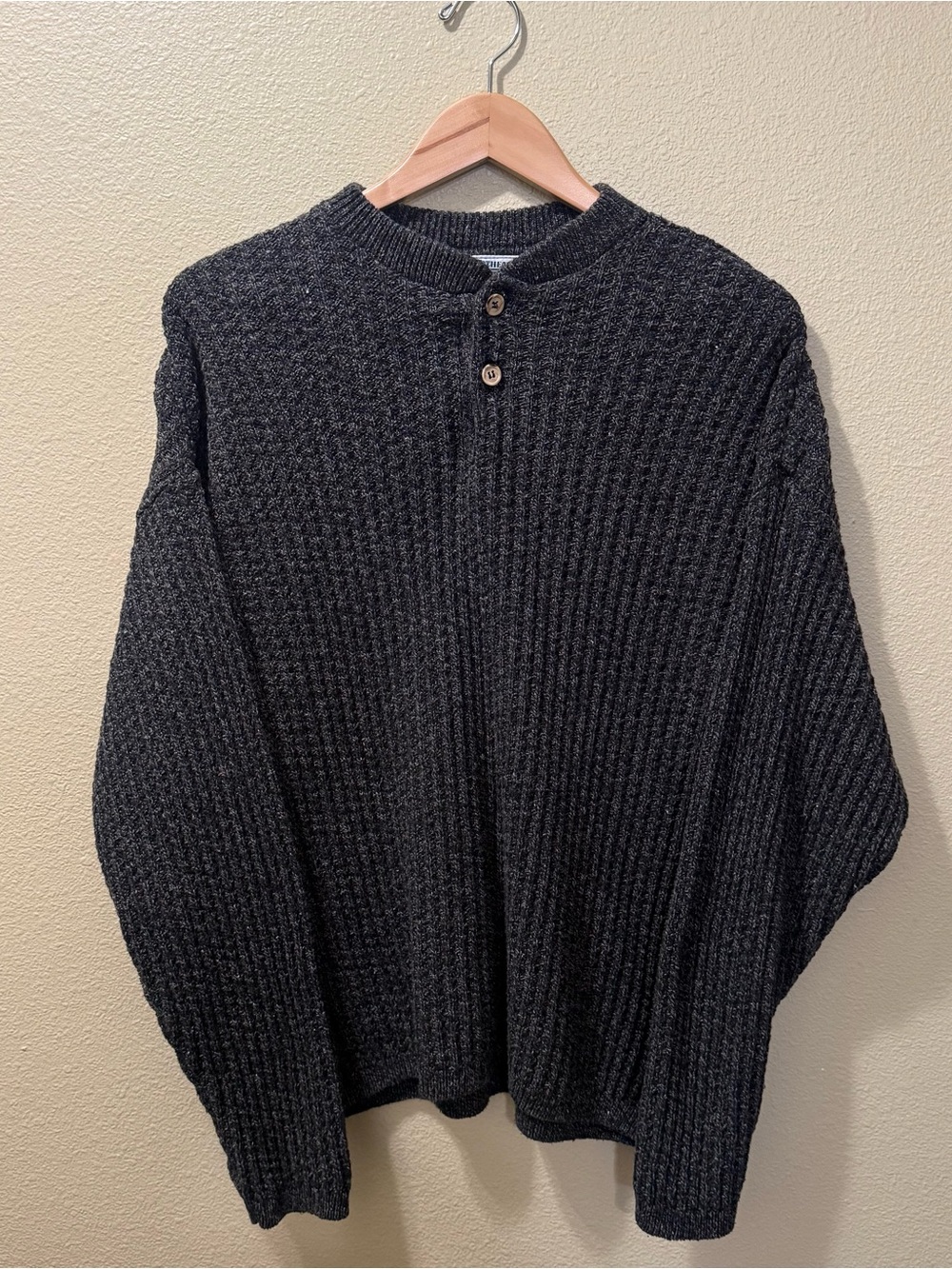 Men’s XL Vintage Northeast Outfitters Charcoal Gray Henley Long Sleeve Sweater